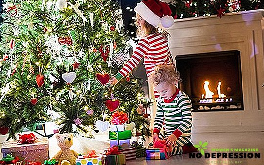 Ako ozdobiť slávnostný vianočný stromček v roku 2019 ošípané