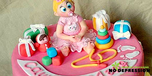 Wie man einen leckeren und schönen Kuchen für ein Jahr Mädchen kocht