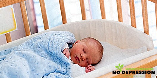 Kaip išmokyti mažą vaiką miegoti savo lovelėje