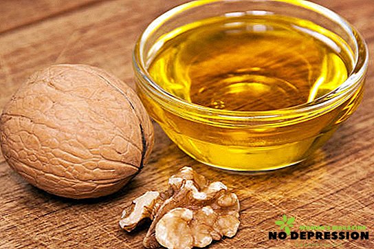 Olej z vlašských orechov: výhody a škody, spôsoby použitia, recenzie