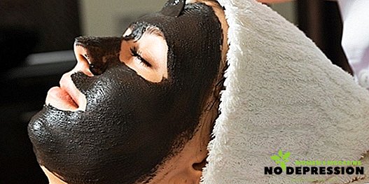 Hemligheten att effektivt bli av med svarta fläckar - en mask med aktivt kol