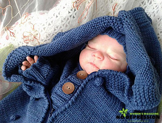 Esquemas e instruções para tricotar coisas para bebês